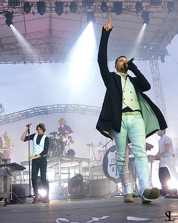 For King & Country 2017